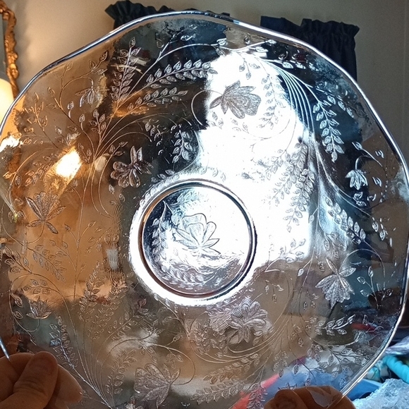 JEANNETTE VINTAGE SHIMMERY MARIGOLD CARNIVAL GLASS, RUFFLED EDGES,GOOD CONDITION - Picture 2 of 8